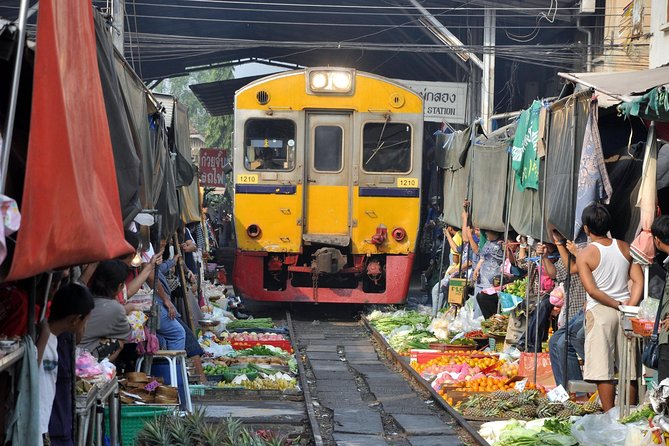 Maeklong & Damnoen Saduak Markets: Railway & Floating Market Tour - The real cost is time, not money