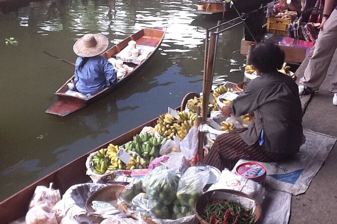 Maeklong & Damnoen Saduak Markets: Railway & Floating Market Tour - Pickup, meeting point, and timing details