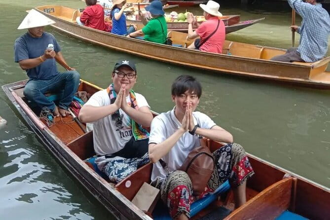 Maeklong Railway and Damnoen Saduak Floating Market Tour - Finishing at Jodd Fairs after dark