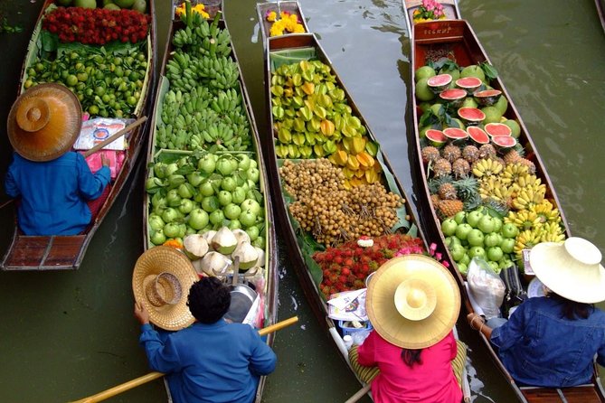 Maeklong Railway Market and Floating Market Tour from Bangkok - Guides, group size, and the feel of the day