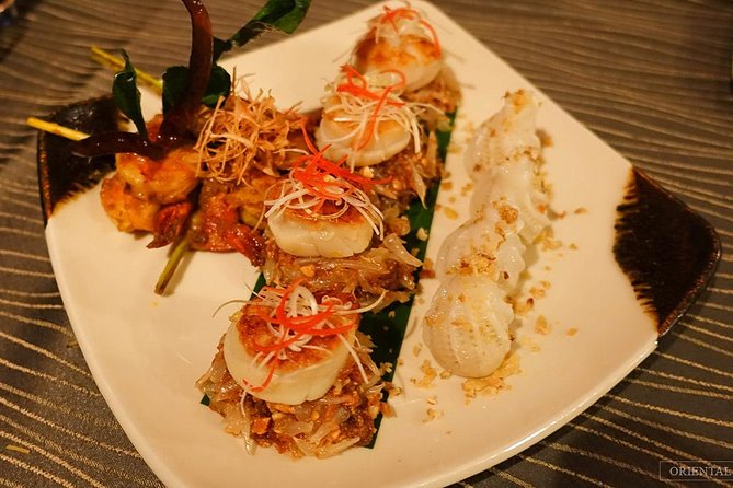 Manohra 5-Star Luxury Dinner Cruise with Pre-Canapés in Bangkok - Service, celebrations, and the little details