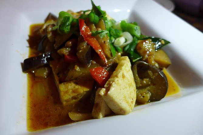 May Kaidee Thai Cooking Class at Bangkok with Pickup - Pickup, Drop-Off, and the Bangkok Setting