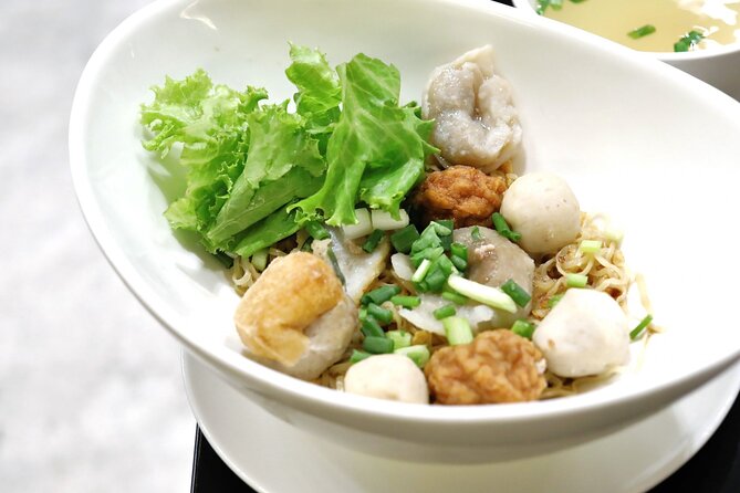Michelin Guide Street Eats by Tuk Tuk: Bangkok Night Tour - How the tuk tuk rides affect the evening