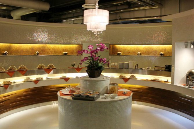 Miracle Bangkok Airport Lounges – Relax Before You Fly - A two-hour pause at Suvarnabhumi Airport