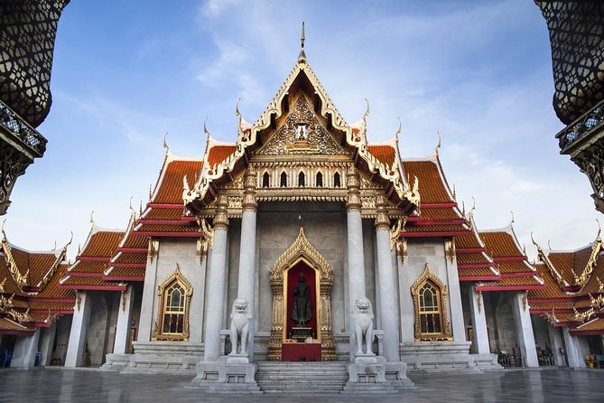 Morning Buddhist Almsgiving, Grand Palace and Flower Market Tour in Bangkok - Pak Khlong Talat, Bangkok’s flower market