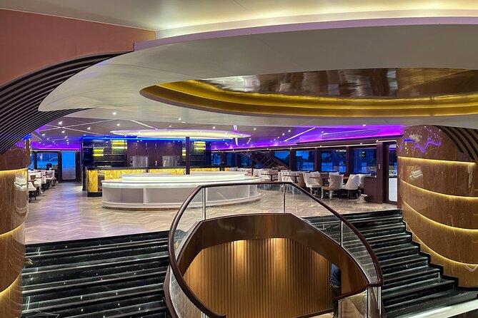 Opulence Buffet Dinner Cruise & Cultural Show - Live music and the evening mood