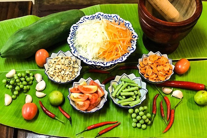 Pink Chili - Thai Cooking Class and Market Tour in Bangkok - Why the small group matters