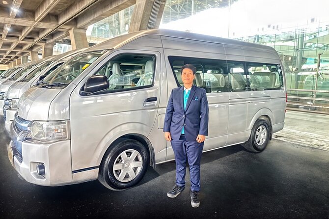 Private Airport Transfer Suvarnabhumi BKK From or To downtown BKK - Finding the counter at Gate 9