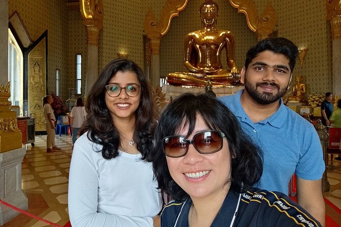 Private Custom Tour with a Local Guide - Pak Khlong Talat flower market