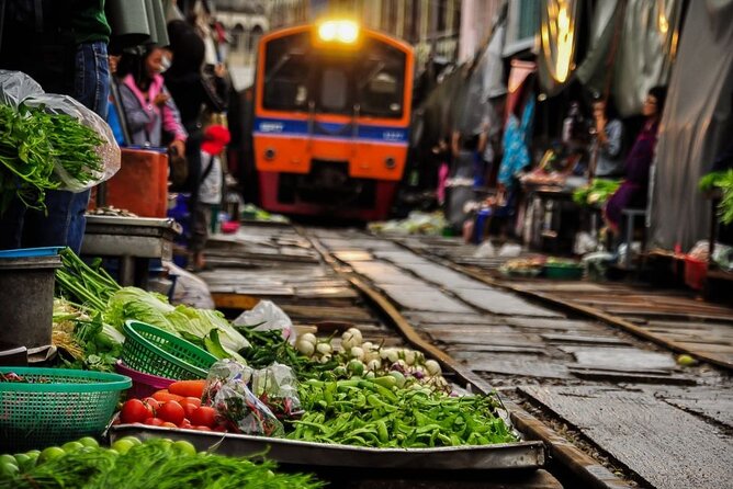Private Damnoen Saduak and Maeklong Railway Market Tour(min 2pax) - Timing, weather, and cancellation details