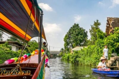 Private Damnoen Saduak Floating Market and Train Market Tour