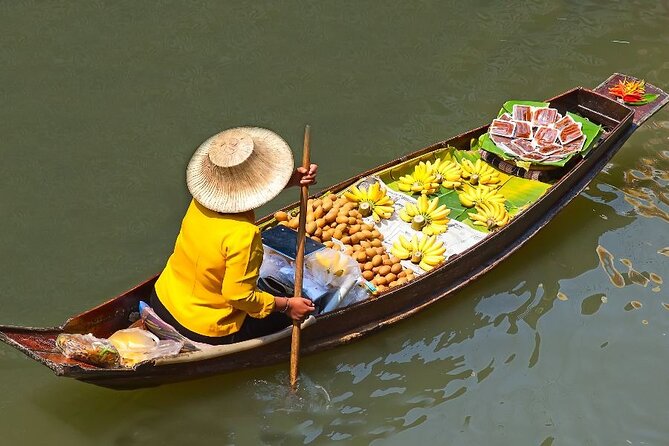 Private Damnoen Saduak Floating Market and Train Market Tour - Is $142.55 good value?