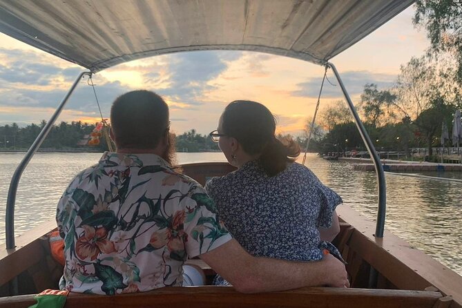 Private Excursion to Maeklong Railway & Amphawa Floating Markets - Should You Book the Maeklong and Amphawa Tour?