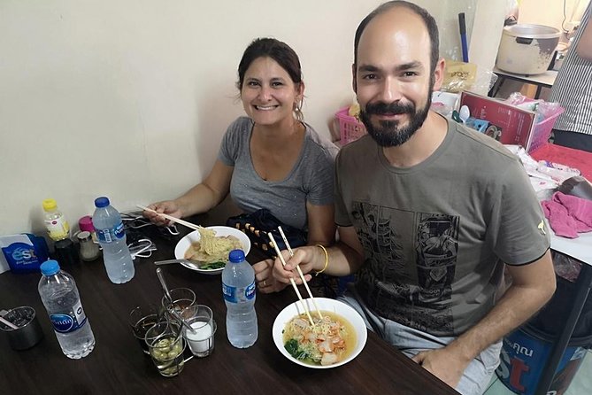 PRIVATE Floating Market + DRAGON Temple + DO like a Local - A simple Thai lunch keeps the schedule moving