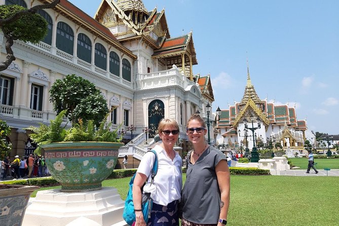 Private Grand Temples Along the Chao Phraya River [1/2 Day] - Who should book this temple tour?