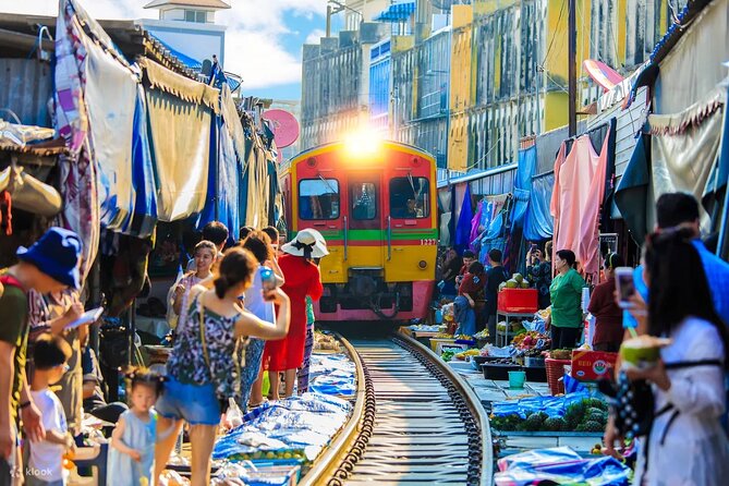 Private Guided Tour to Train Market and Damnoensaduak Floating Market - Damnoen Saduak is best seen from the water
