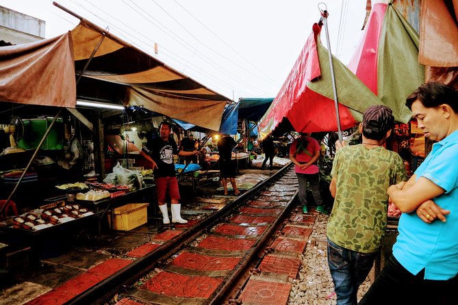 Private Tour: Amphawa Floating Market & Maeklong Railway Market - A 45-minute boat ride past wooden homes
