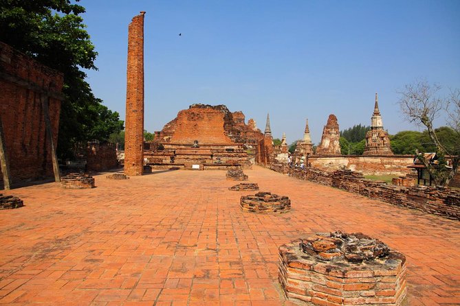 Private Tour: Ayutthaya Temples, Ruins and Lunch on River Cruise - Wat Chaiwatthanaram beside the river