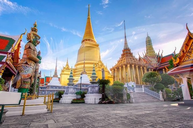 Private Tour: Bangkok's Grand Palace Complex and Wat Phra Kaew - The upper terrace viewpoint