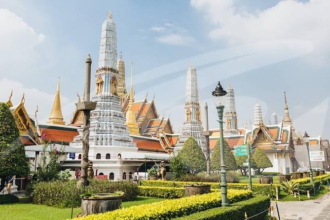 Private Tour: Bangkok's Grand Palace Complex and Wat Phra Kaew - Morning or afternoon: which departure works best?