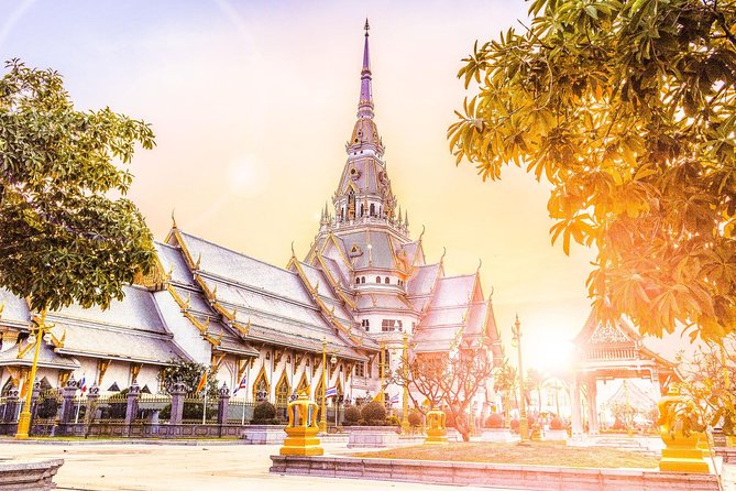 Private Tour: The Dragon River & Land of Sacred Deities Chachoengsao - Ban Mai Market and its Chinese community