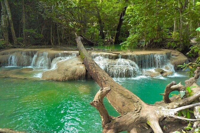 Private Tour to Erawan Waterfall and Boat Tour in Kanchanaburi - Seeing the Bridge over the River Kwai from land and water