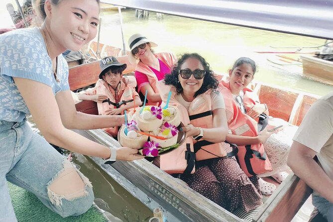 Private Tour to Railway Market, Floating Market And Ayutthaya - Three Ayutthaya landmarks in a compact afternoon