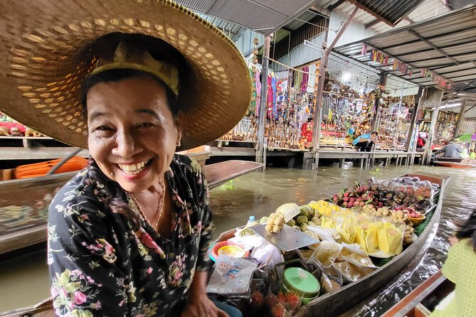 Private Tour to Railway Market Floating Market and Ayutthaya - Damnoen Saduak: two hours by private boat