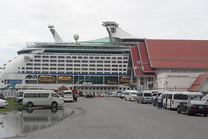 Private Transfer Laem Chabang/Bangkok - A private Toyota ride with no shared stops