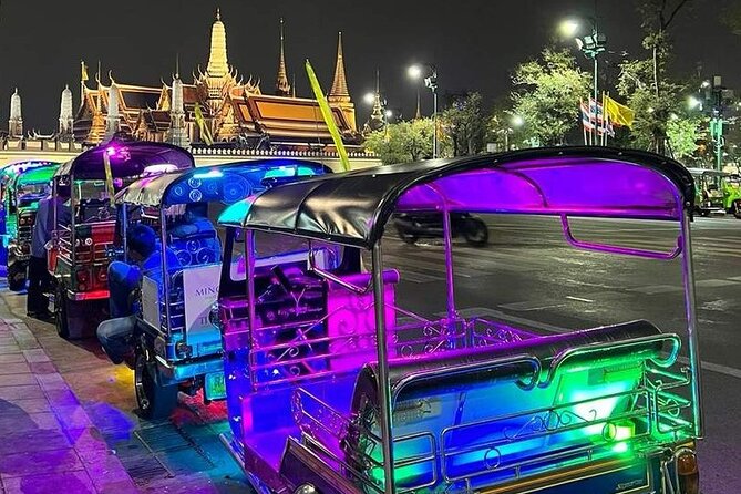 Private Tuk Tuk Night Adventure with Dinner - The private format and what it changes