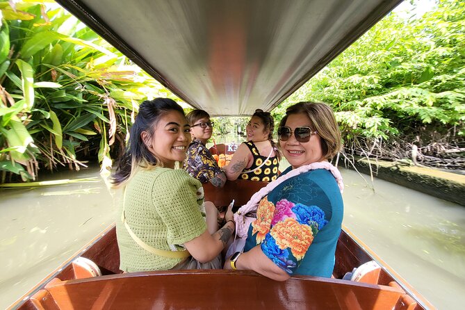 Railway Market, Floating Market and After the Rain Cafe - Which guide style may suit you