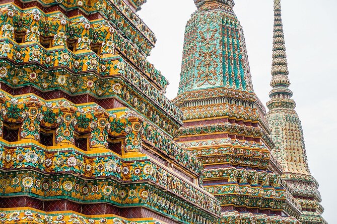 Reclining Buddha Wat Pho and Museum of Siam Tour from Bangkok - What the private format changes