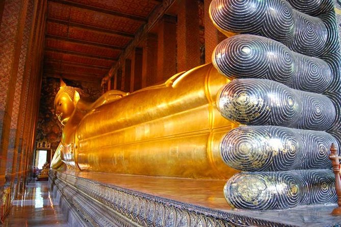Royal Grand Palace and Bangkok Temples: Half Day Tour - Heat, clothing, and physical effort