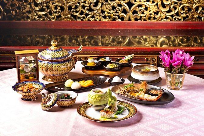 Sala Rim Naam Dinner and Show at Mandarin Oriental in Bangkok - Crossing the Chao Phraya from the Mandarin Oriental