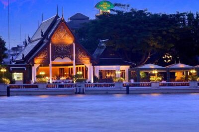 Sala Rim Naam Dinner and Show at Mandarin Oriental in Bangkok