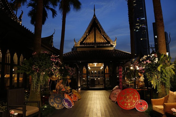 Shangri-La Hotel's Salathip Thai Restaurant Experience - The Shangri-La setting: polished, not casual