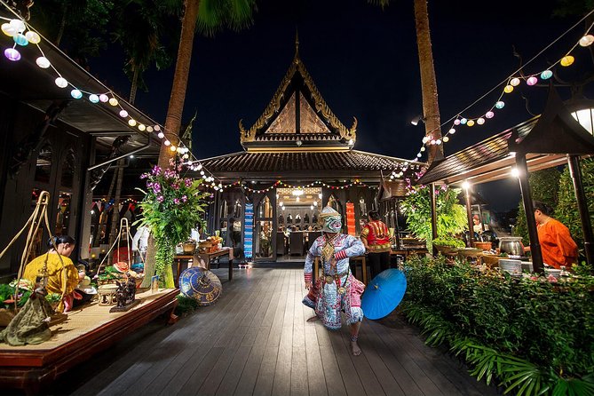 Shangri-La Hotel's Salathip Thai Restaurant Experience - Who will enjoy Salathip most?