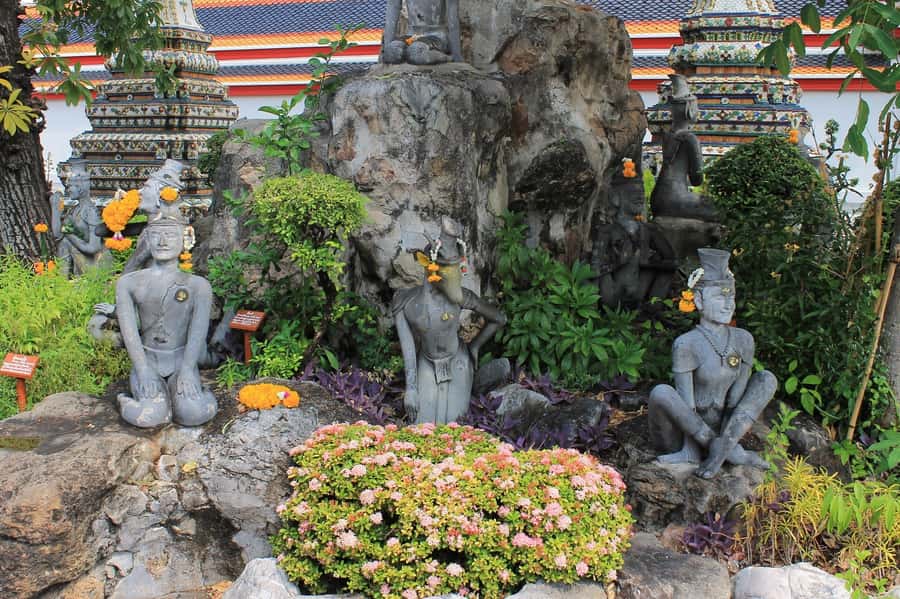 Shared Tour: Wat Pho, Wat Traimit and Wat Benchamabophit - Transport, Pickup, and the Shared Tour Catch