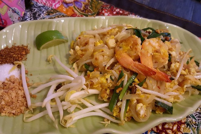 Silom Thai Cooking Experience with Market Visit - Cooking five Thai dishes from scratch