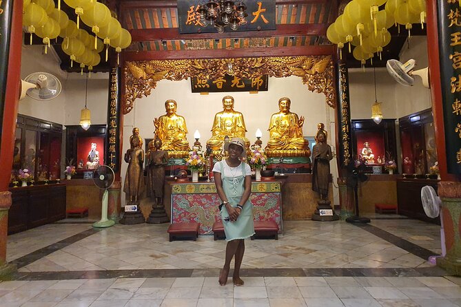 Small-Group: Unseen Bangkok's Chinatown Walking Tour - Street snacks, coffee, and a Thai-Chinese lunch