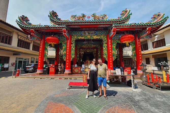 Small-Group: Unseen Bangkok's Chinatown Walking Tour - Old Chinese temples, a shrine, and community stories