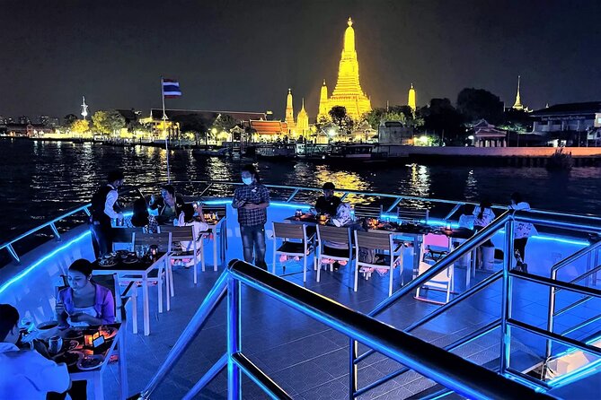Smile Dinner Cruise Experience: Dining & Live Entertainment - What the two-hour route gives you