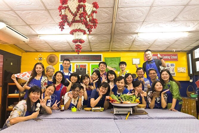 Sompong Thai Cooking School in Bangkok - Three main dishes and a Thai dessert