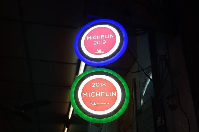 Street Food at China Town - Yaowarat after dark