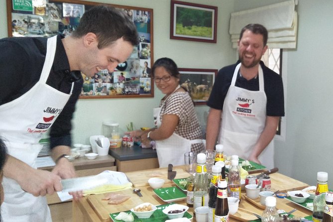 Thai Cooking Class - Choosing and cooking three Thai dishes