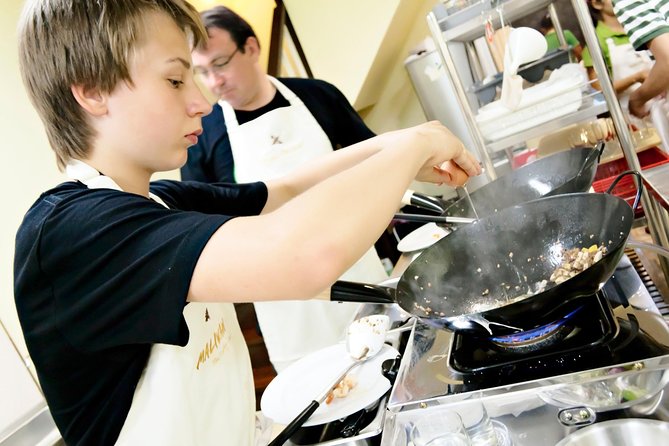 Thai Cooking Class with Market Visit by Maliwan - Key points to know before you book