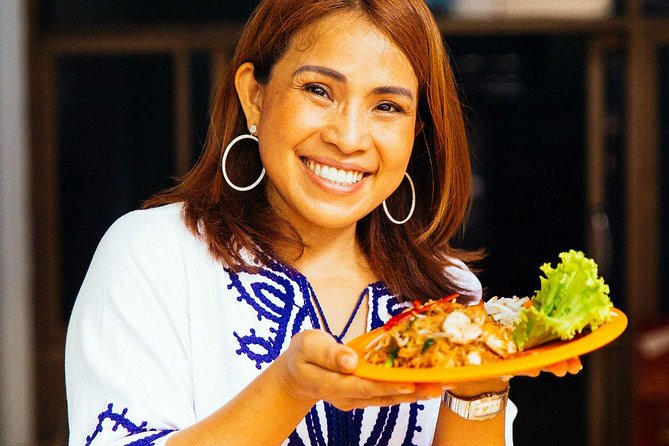The 10 Tastings of Bangkok: Private Street Food Tour - Ari’s yam pak salad and Thai fish cakes