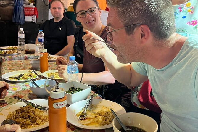 The Highest Rated Food Tour in Bangkok 10+ Tastings - A three-hour eating route through Bangkok Chinatown