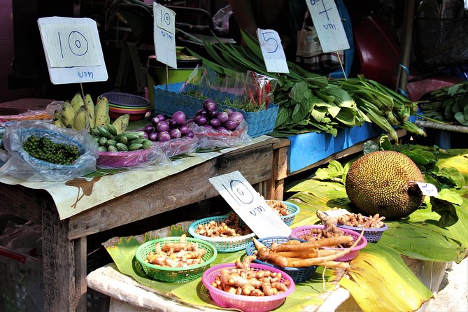 The Original Bicycle Tour in the Green Jungle of Bangkok - Food stops that make the tour more than a bike ride