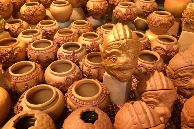 The Story of Handicrafts Full Day Experience from Bangkok - Painting a mini Thai mask dance item and magnet